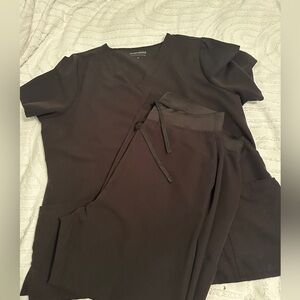 Mandal XL Black jogger scrub set